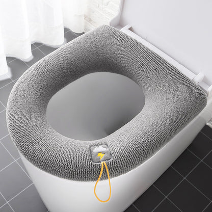 🚽 KAUFE 1, ERHALTE 1 GRATIS! 🧻 Plüsch-Toilettensitzbezug – Weich, Hygienisch & Einfach zu Befestigen 🛁