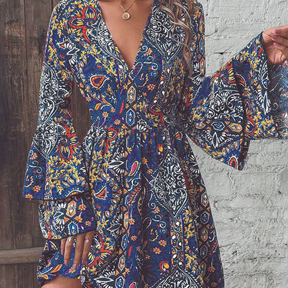 👗 50% RABATT! 🌸 Damen elegantes Kleid mit Paisley-Muster, V-Ausschnitt & ausgestellten Ärmeln – Fließend, verspielt & perfekt für Sommer, Urlaub oder besondere Anlässe ✨