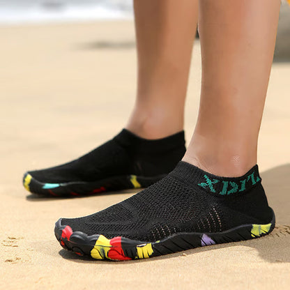 👟 50% RABATT! 🌊 Vielseitige Wasser-Schuhe für Damen & Herren – Atmungsaktiv & schnell trocknend – Mit Zehen-Design – ideal für Schwimmen, Wandern oder Fitness – flexibel & rutschfest 💪✨