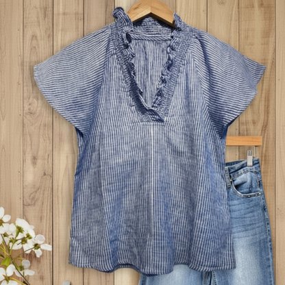 👚 50% RABATT! 🌸 Damen Gestreiftes Rüschen-Oberteil mit Kappärmeln & V-Ausschnitt – Romantisches Design, Leichter Stoff & Perfekt Für Den Alltag ✨