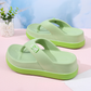 ☁️ 50% RABATT! 🔥 Wolkenweiche Plateau Flip-Flops für Damen – 2026 Neuheit Bestseller – Bequem, federnd & perfekt für Strand, Pool oder den täglichen Sommerlook 🏖️