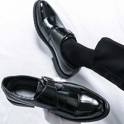 👞 50% RABATT! ✨ Klassische Herrenschuhe aus Kunstleder mit einer Schnalle – Hochwertiges Material, bequeme Passform & perfekt für Büro, Hochzeit oder formelle Anlässe 🎩