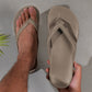 🩴 50% RABATT! ✨ Unisex-Flip-Flops mit rutschfester Sohle – Orthopädisch & strukturiertes Fußbett – Himmlischer Tragekomfort – perfekt für Strand, Pool oder den ganzen Tag zu Hause ☀️