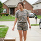 👚 60% RABATT! 🌿 Damen Plus-Size Camouflage Top & Shorts Set – Lockere Passform & weicher Stoff – Einfach, stylisch & abenteuerbereit – perfekt für Outdoor, Freizeit oder heiße Tage ✨🩳